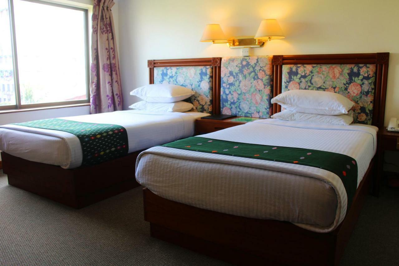Alfa Hotel Rangoon Eksteriør billede