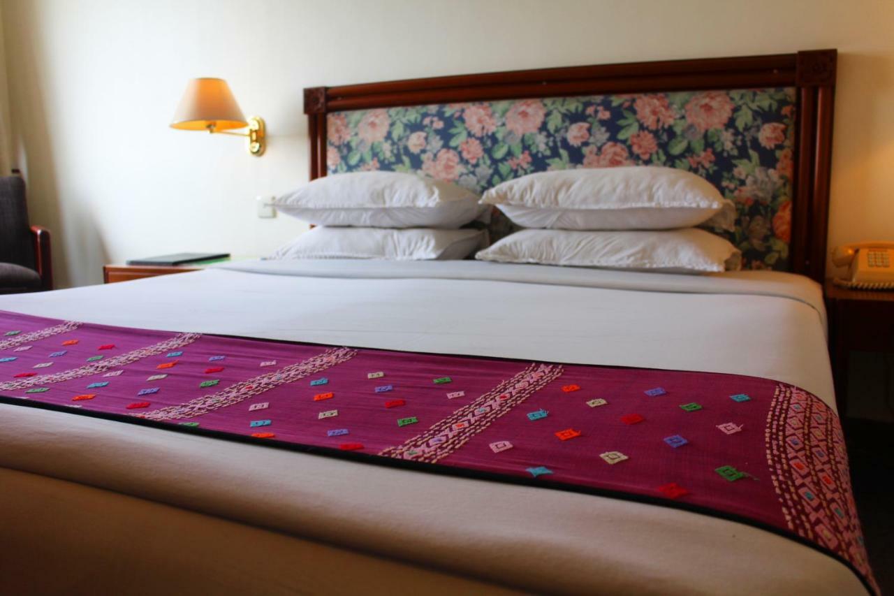 Alfa Hotel Rangoon Eksteriør billede