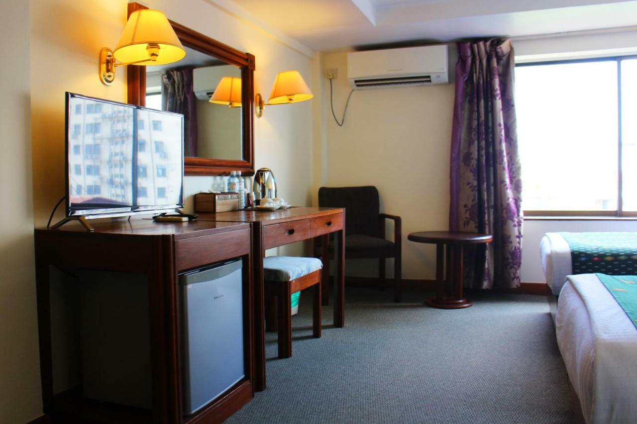 Alfa Hotel Rangoon Eksteriør billede