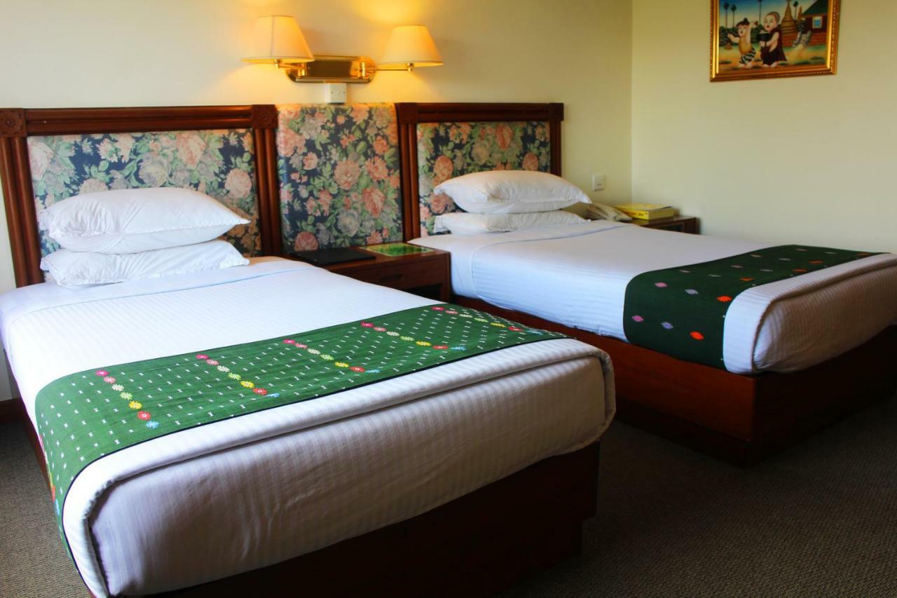 Alfa Hotel Rangoon Eksteriør billede