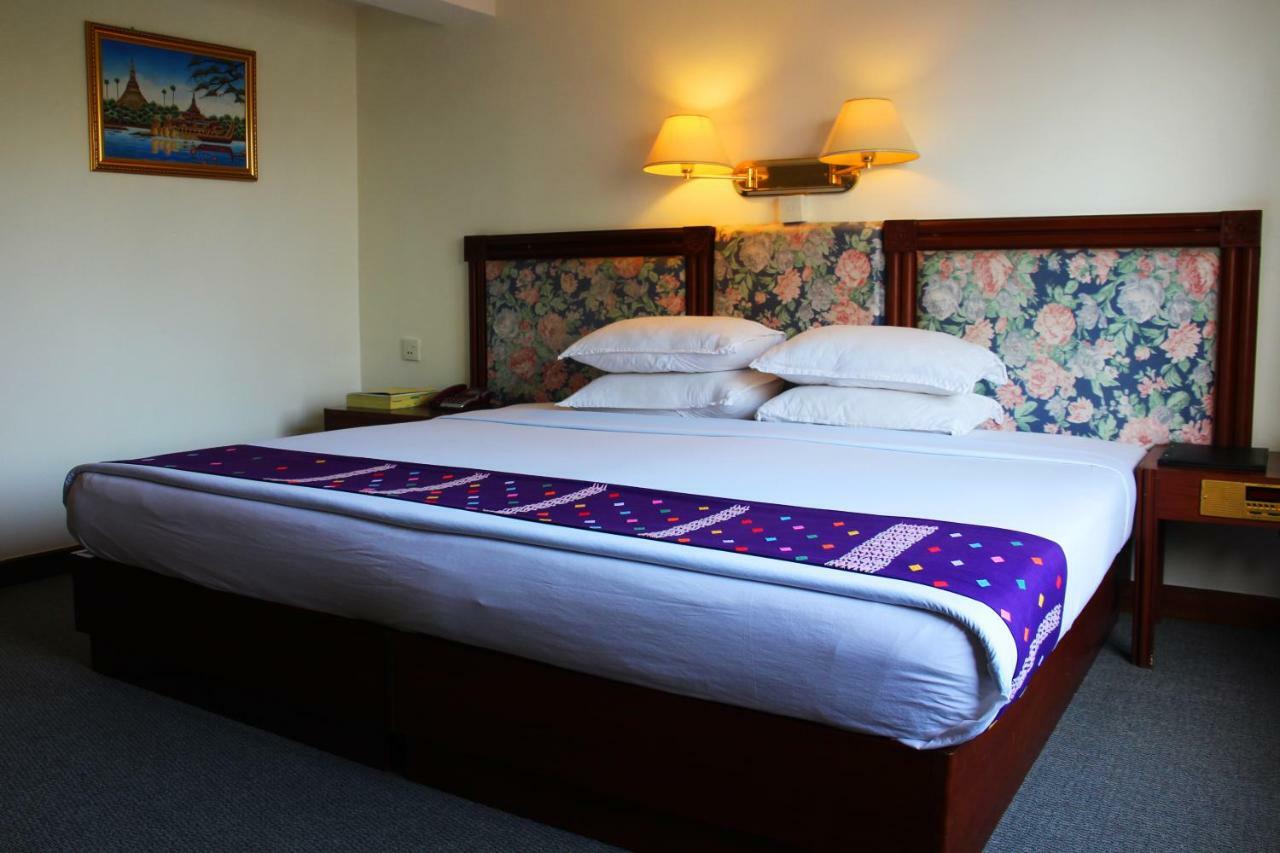 Alfa Hotel Rangoon Eksteriør billede